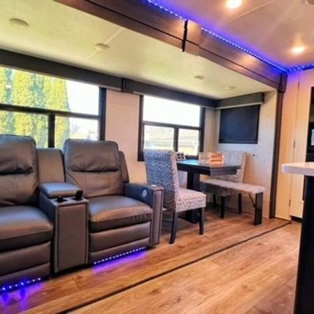 Appartamento Luxury Glamping Near Idaho Event Center In Nampa Esterno foto