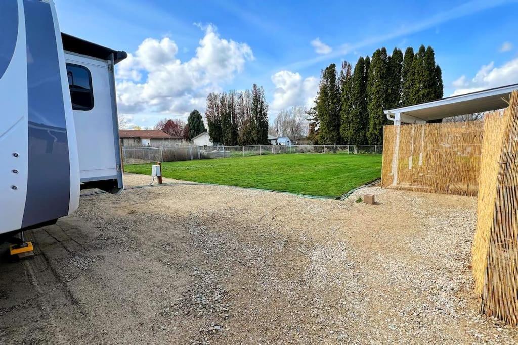 Appartamento Luxury Glamping Near Idaho Event Center In Nampa Esterno foto