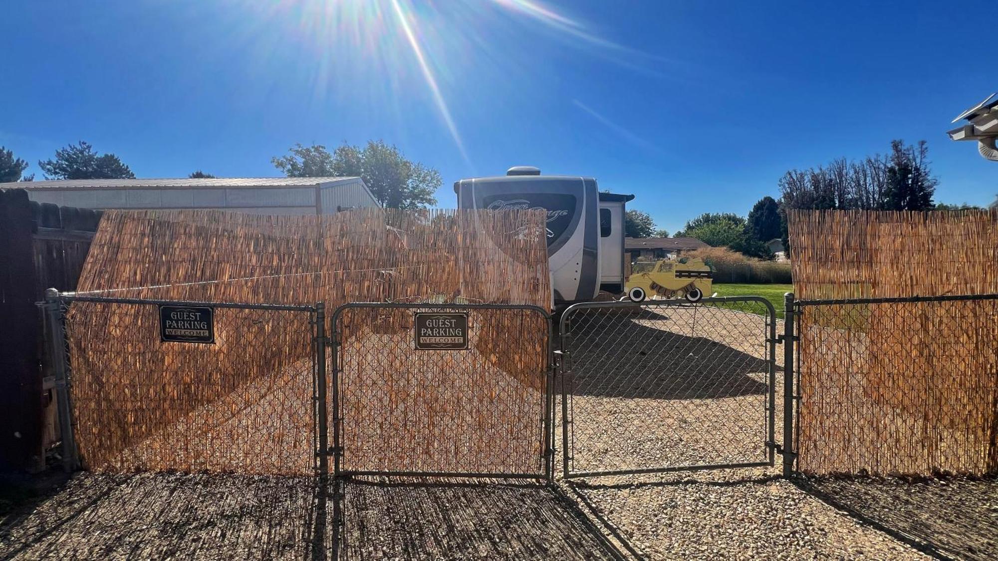 Appartamento Luxury Glamping Near Idaho Event Center In Nampa Esterno foto