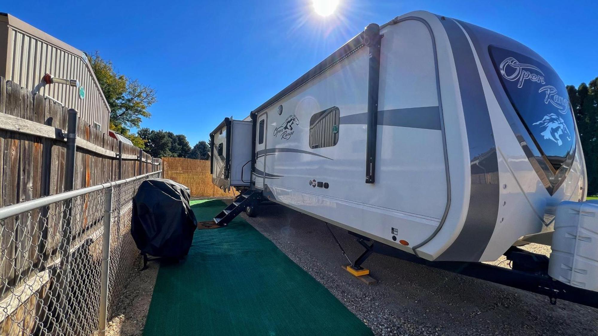 Appartamento Luxury Glamping Near Idaho Event Center In Nampa Esterno foto